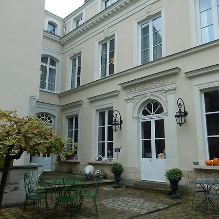 Maison Bossoreil Bed & Breakfast อองเชร์ ภายนอก รูปภาพ